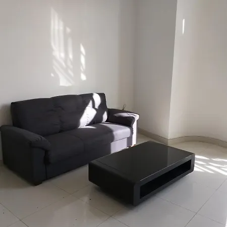 Forrest Apartment San Ġiljan